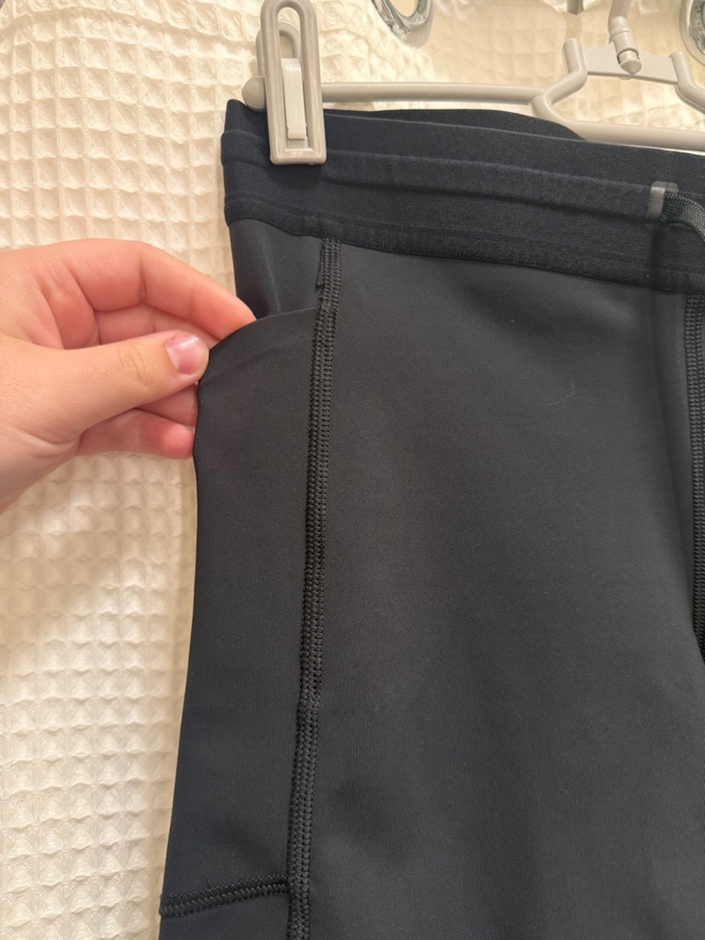 Bandit Women's 7” Compression Running Shorts — size small - Picture 3 of 8